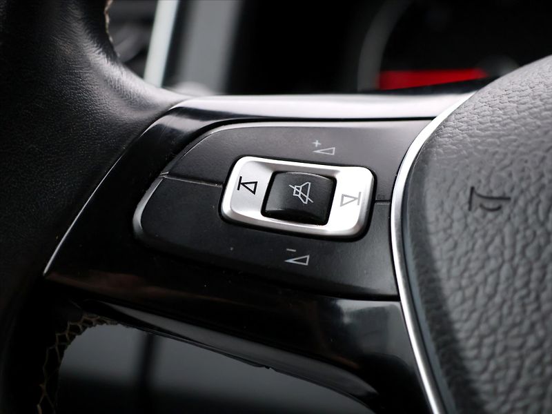 Volkswagen Amarok 3,0 V6 TDI 165kW Avent. DPH CZ - fotka 20 z 36