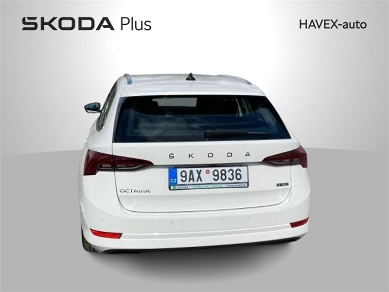 Škoda Octavia (2023) Combi 1.5 TSI M-HEV DSG Style+ - fotka 4 z 5