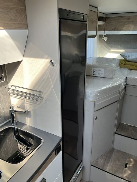 Hymer Exsis I 474 volné od 1.10.26 - fotka 18 z 25