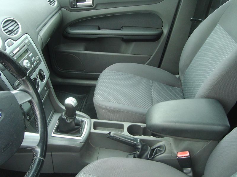 Ford Focus (2003) 1,6TDCI - fotka 12 z 19