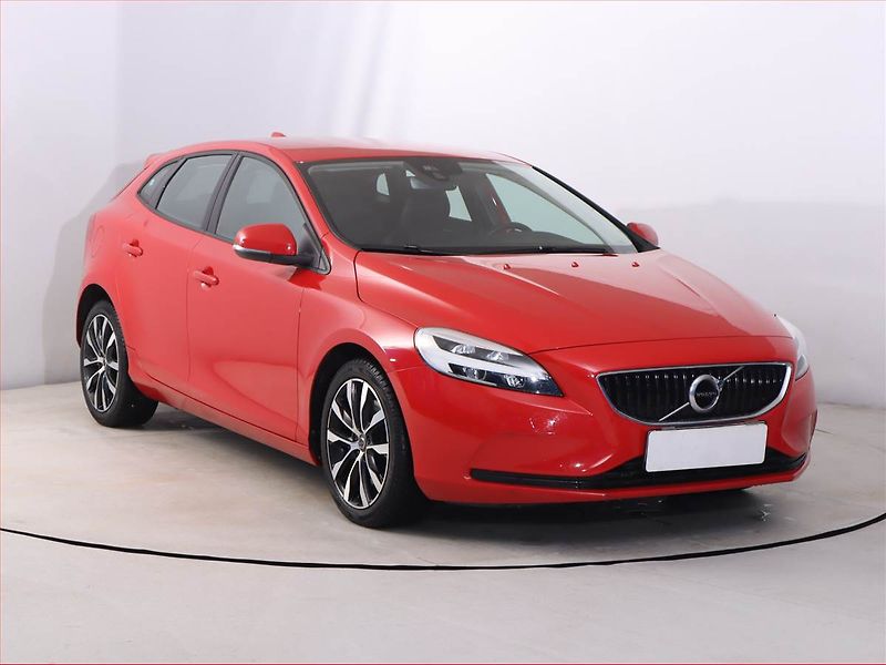 Volvo V40 (2019) 1.5 T3, Automat, Serv.kniha - fotografie inzerátu