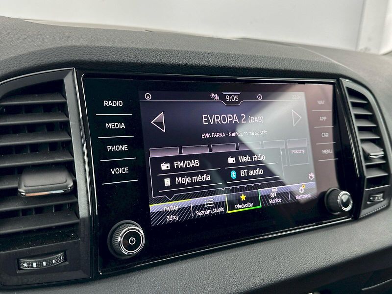Škoda Karoq (2024) DSG 1.5TSI 110kW Selection Fre - fotka 15 z 28
