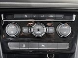 Volkswagen Touran 2,0 TDI 110KW LED 1.majitel - náhled 24