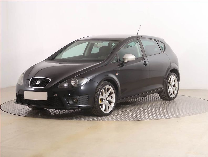 Seat Leon (2010) 2.0 TDI FR, Tempomat - fotka 2 z 16