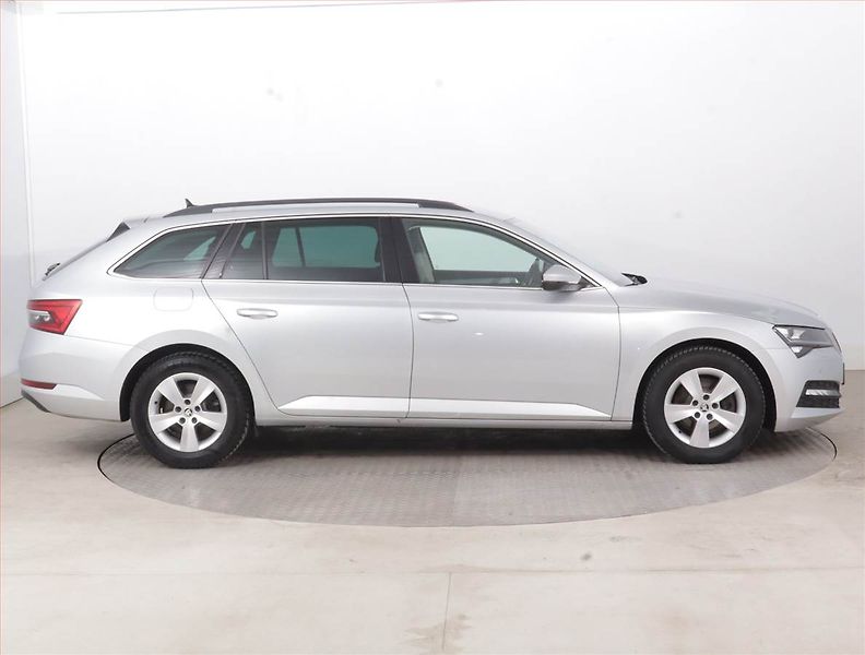 Škoda Superb (2021) Ambition 2.0 TDI - fotka 6 z 17