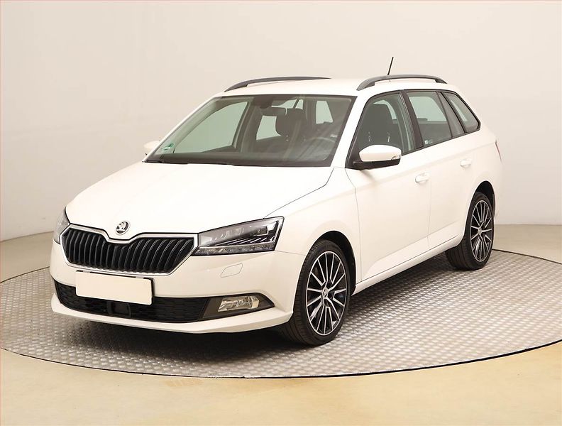 Škoda Fabia (2019) 1.0 TSI, Tempomat - fotka 2 z 22