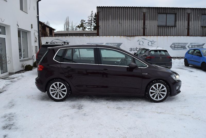 Volkswagen Golf Sportsvan (2018) 1.4TSI 92kw HIGHLINE BMT NAVI - fotka 7 z 50