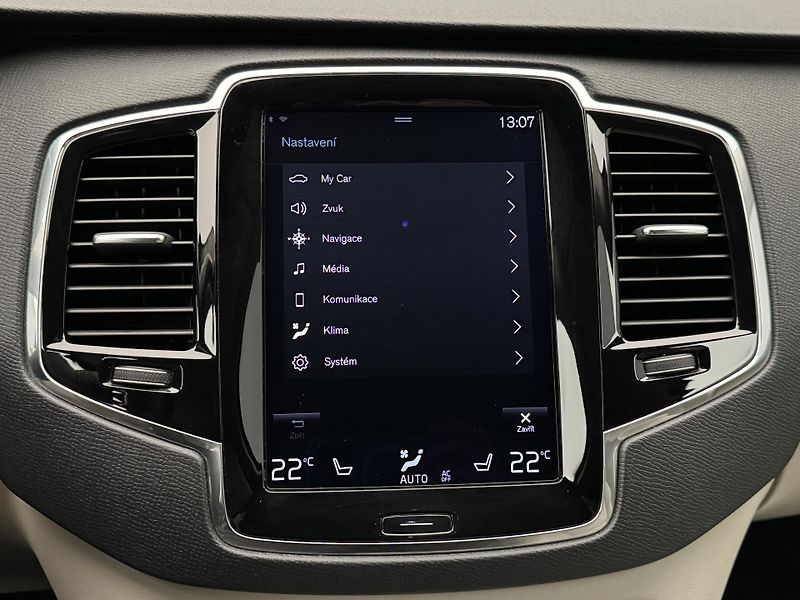 Volvo XC90 D5 AWD INSCRIPTION AUT CZ - fotka 28 z 32