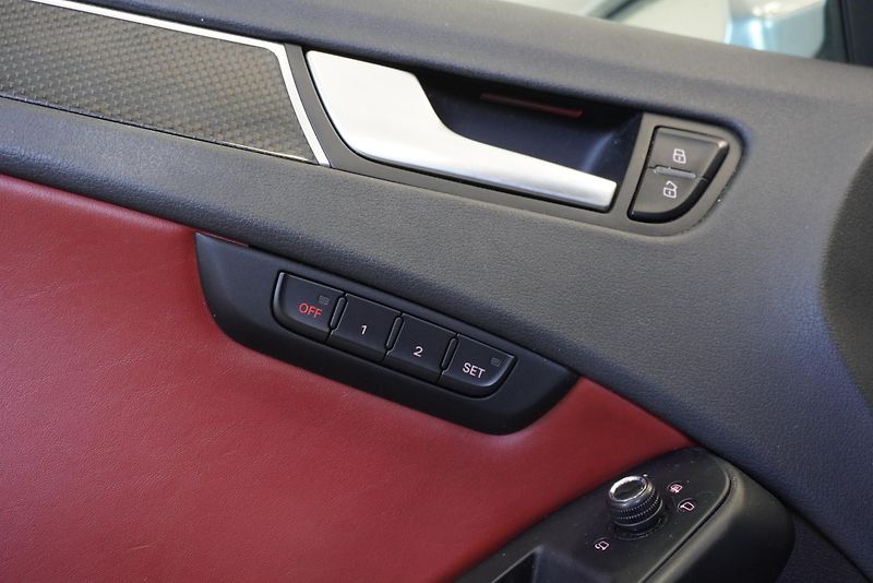 Audi S4 3.0 TFSI 333PS QUATTRO AUTOMAT - fotka 11 z 36