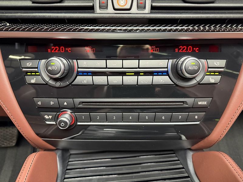 BMW X5 423KW INDIVIDUAL, PANORAMA, HU - fotka 22 z 30