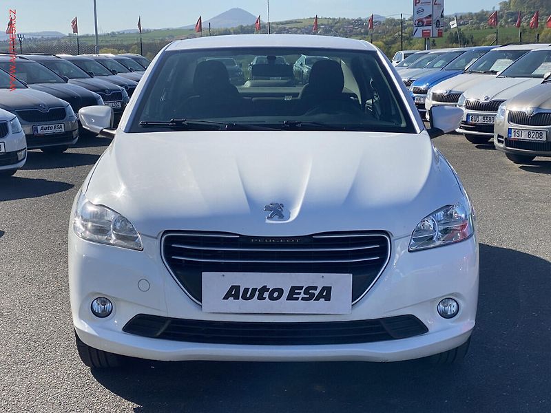 Peugeot 301 (2016) 1.2PT, ČR, AC - fotka 2 z 12