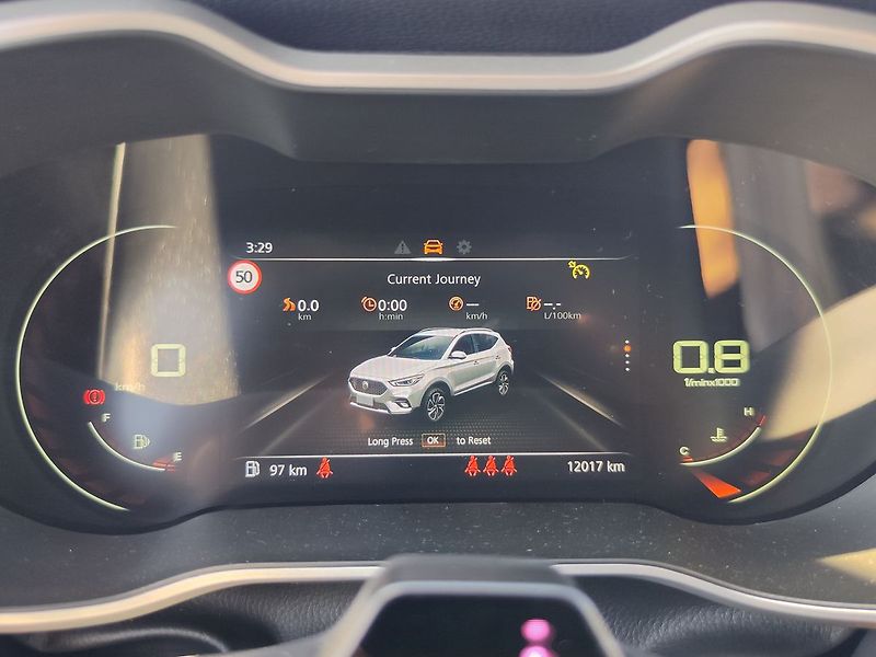 MG ZS 1.5i/78kW Emotion Plus - fotka 16 z 32