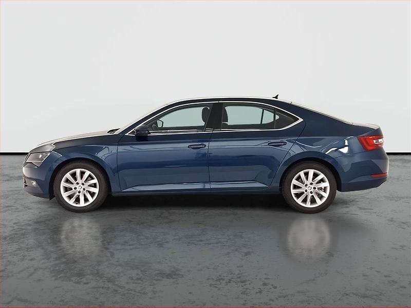 Škoda Superb (2017) Ambition 1.6 TDI, Navi, Xenony - fotka 3 z 23