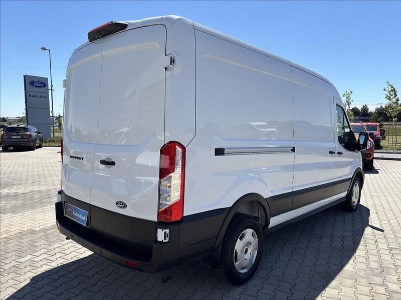 Ford Transit 2,0 EcoBlue 96kW L3 - fotka 5 z 38