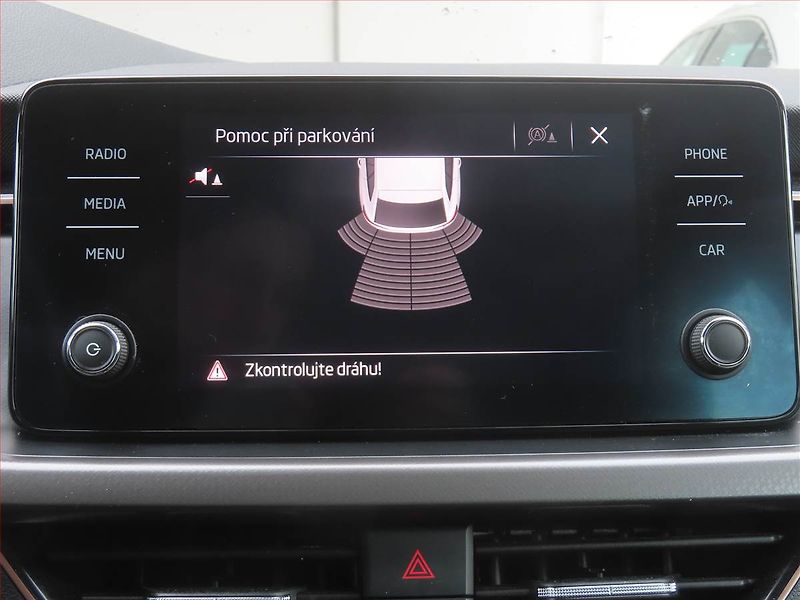 Škoda Scala (2023) 1.0 TSI, ČR,1.maj, Serv.kniha - fotka 13 z 16