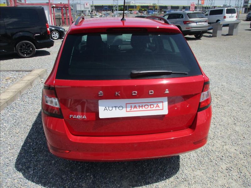 Škoda Fabia 1,0 TSI, klima,servis,DPH,CZ, - fotka 6 z 21