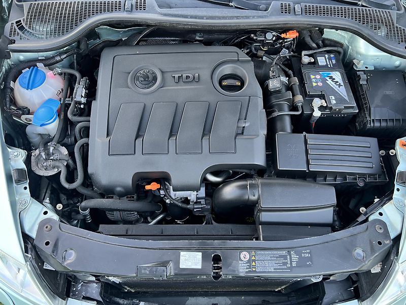 Škoda Octavia 1.6TDI 77KW,DIGIKLIMA,WEBASTO - fotka 42 z 45