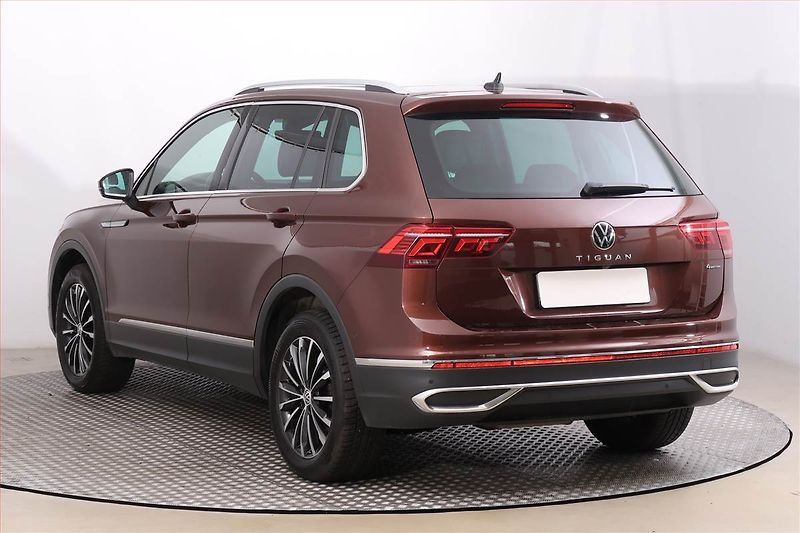 Volkswagen Tiguan (2020) Elegance 2.0 TDI - fotka 4 z 22