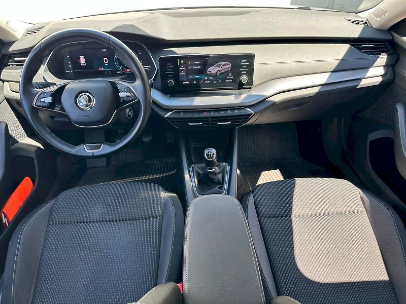 Škoda Octavia (2022) 2.0 TDI 85kW Ambition Combi - fotka 5 z 22