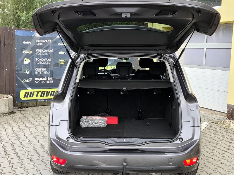 Citroën Grand C4 Picasso 1,5 bHDi 7m SERVISNÍ KNÍŽKA - fotka 18 z 52