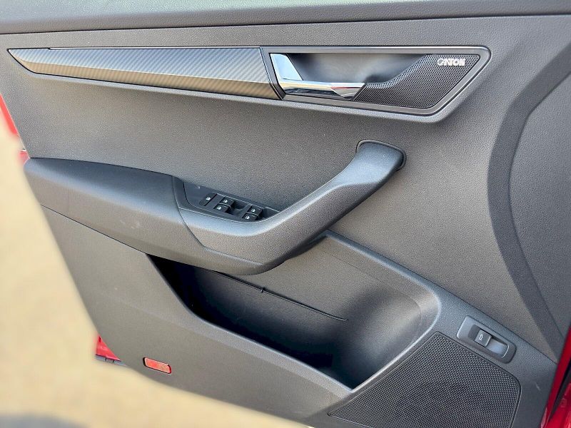 Škoda Karoq (2024) Sportline 1.5 TSI DSG 110 kW - fotka 22 z 33