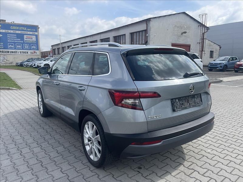 Škoda Karoq 1,5 TSI  Style+ DSG CZ  2x alu - fotka 6 z 11