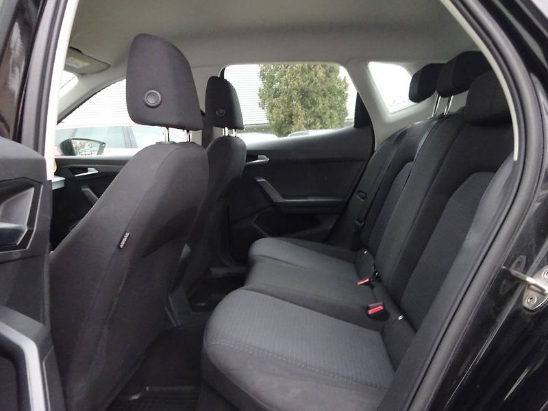 Seat Arona (2022) 1,0TSi / 81kW Style DSG - fotka 12 z 25