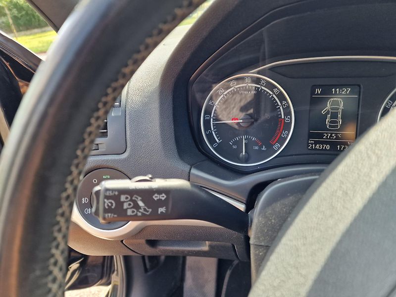 Škoda Octavia RS 2,0TDI 125KW VÝHŘEV TAŽNÉ  - fotka 16 z 19