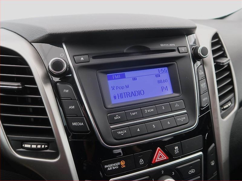 Hyundai i30 (2013) 1.6 GDI, Serv.kniha, Tempomat - fotka 17 z 18