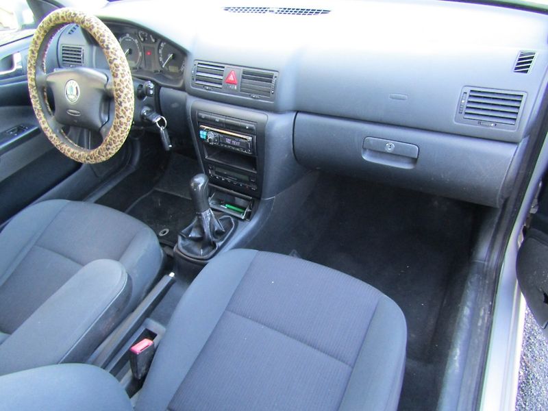 Škoda Octavia (2009) 1.9 TDI 74kW  BEZ KOROZE - fotka 14 z 33