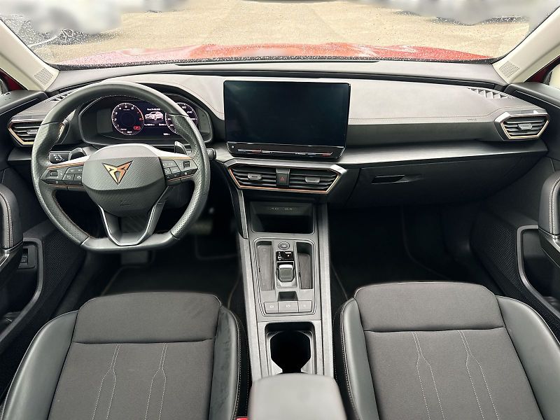 Cupra Formentor (2023) 1.5 TSI DSG - fotka 6 z 33