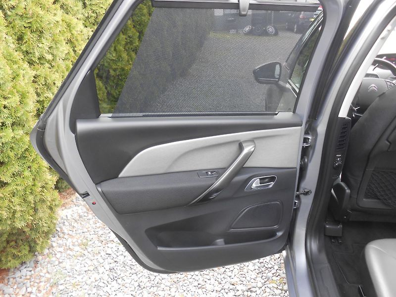 Citroën SpaceTourer 1.6HDi,NAVI, Tažné, Automat!! - fotka 40 z 45