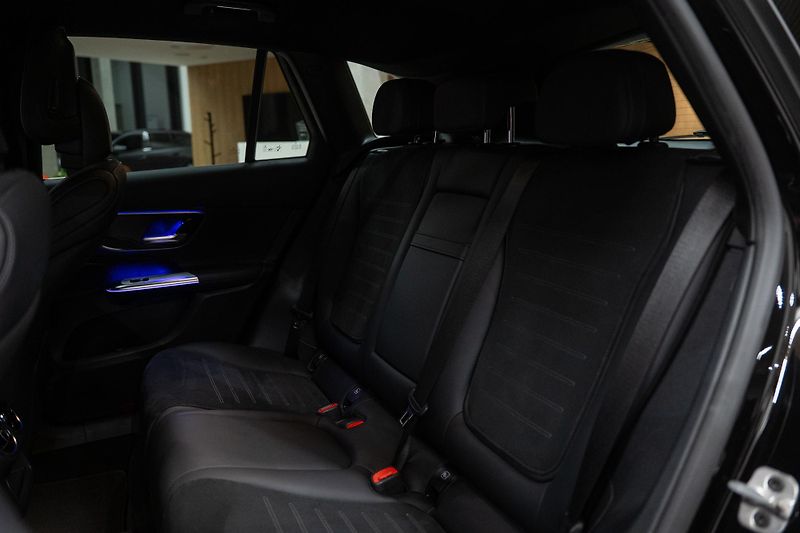 Mercedes-Benz GLC (2024) 220d 145KW 4x4 AMG 1ČR TAŽNÉ  - fotka 17 z 40