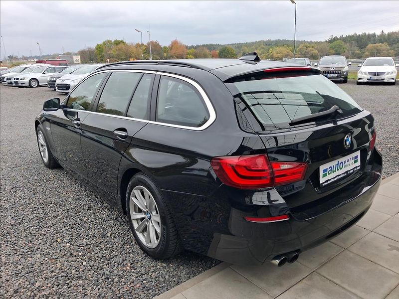 BMW Řada 5 2,0 525D, 160 kw - fotka 5 z 16