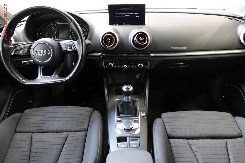 Audi A3 (2017) 2.0TDi - fotka 8 z 21