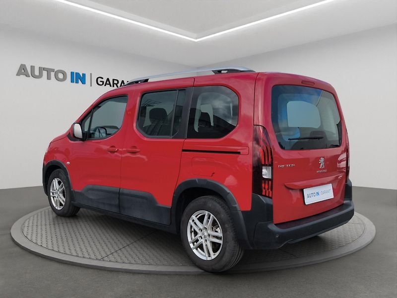 Peugeot Rifter (2019) ACTIVE 1.2 PureTech 81kW, ČR, - fotka 7 z 24