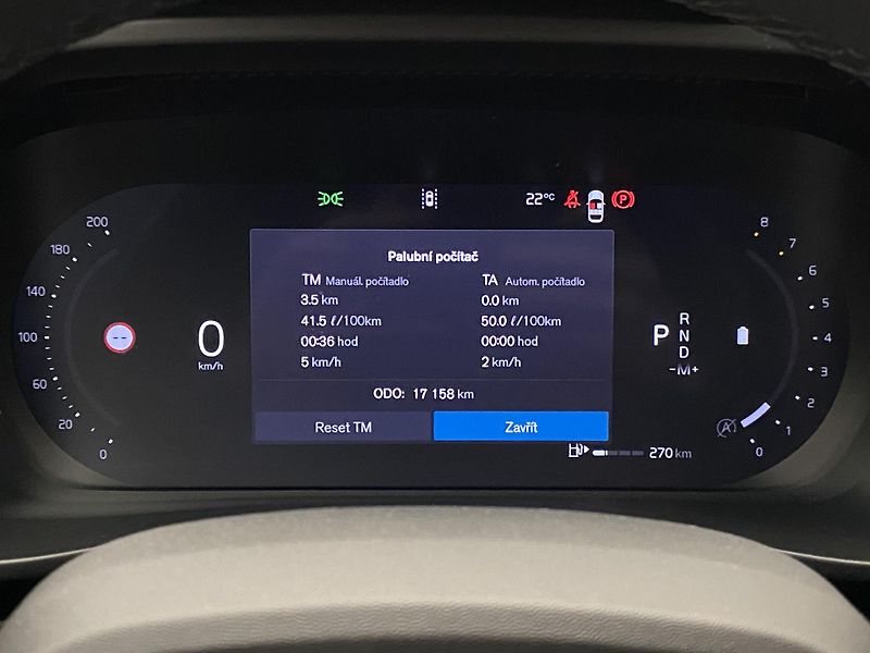 Volvo XC40 B4 DARK PLUS AUT  - fotka 26 z 56