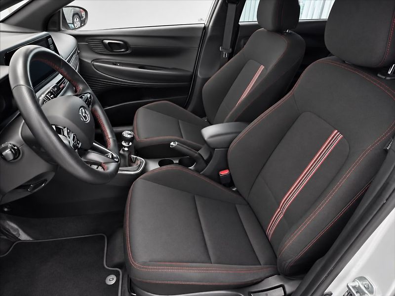 Hyundai i20 1,0 N - LINE - fotka 8 z 16
