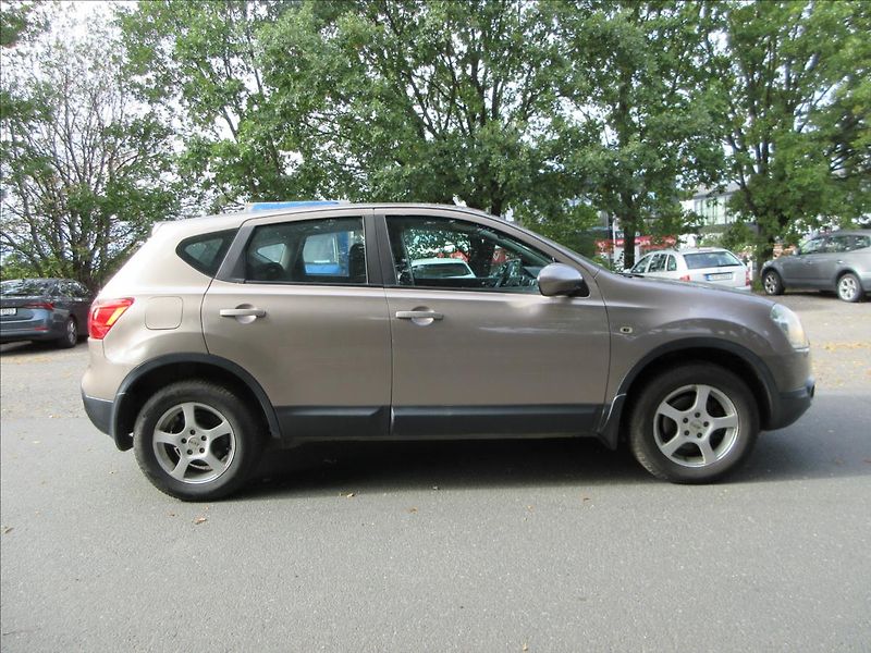 Nissan Qashqai 1,5 Dci, Dual klima, VADA MOTO - fotka 10 z 24