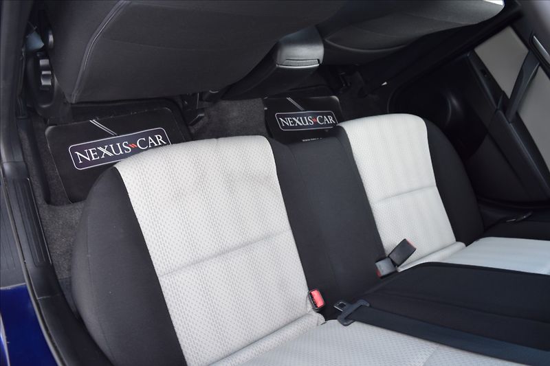 Mazda 3 1,6 i 77KW VÝHŘEV NOVÁ STK - fotka 17 z 47