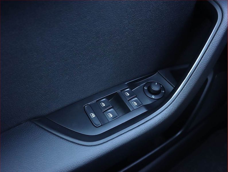Škoda Superb (2022) Ambition 2.0 TDI, Serv.kniha - fotka 22 z 24