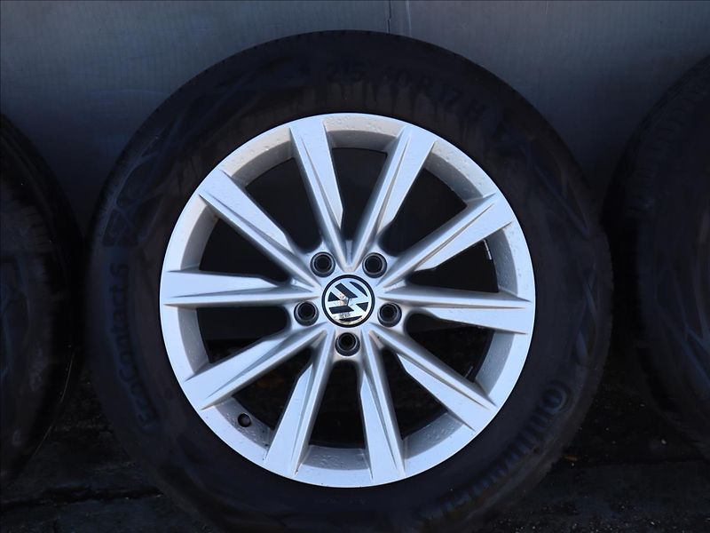 Volkswagen Tiguan 2,0   TDi Sport Pano Kamera Dy - fotka 33 z 36