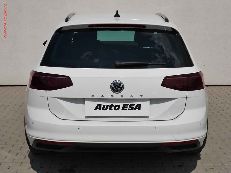 Volkswagen Passat (2020) 2.0TDI, servis.kniha, DSG - fotka 5 z 25