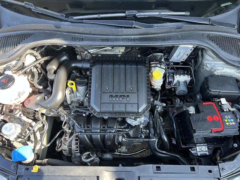 Škoda Fabia 1.0MPi 55kw KLIMA ALU PŮVOD ČR - fotka 30 z 35