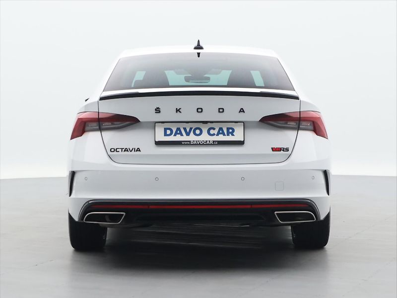 Škoda Octavia 2,0 TDI RS 4x4 Matrix DPH CZ - fotka 6 z 32