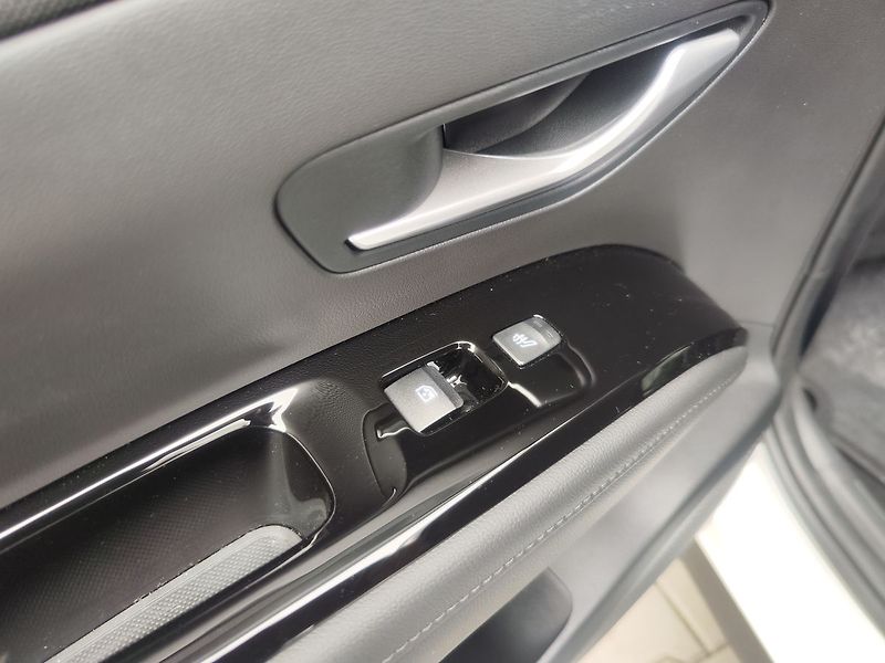 Hyundai Tucson 1.6 T-GDI/196kW Style PRM PHEV - fotka 14 z 41