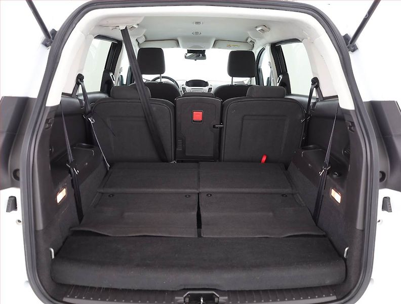 Ford Grand C-MAX (2020) 1.5 TDCi, Automat, 7 míst - fotka 18 z 18