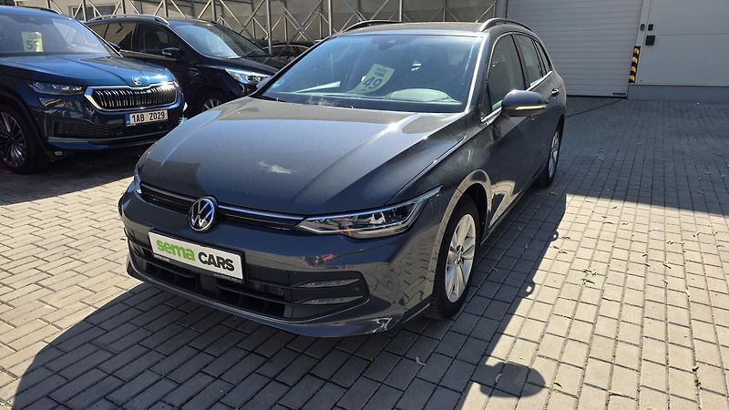Volkswagen Golf (2025) 1.5 eTSI 85kW Life DSG7 Tažné - fotka 2 z 34