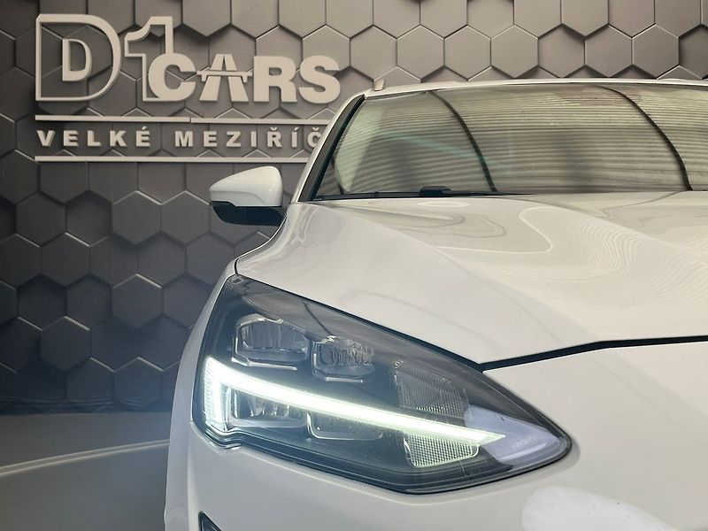 Ford Focus 2.0 EB Titanium LED - fotka 41 z 66
