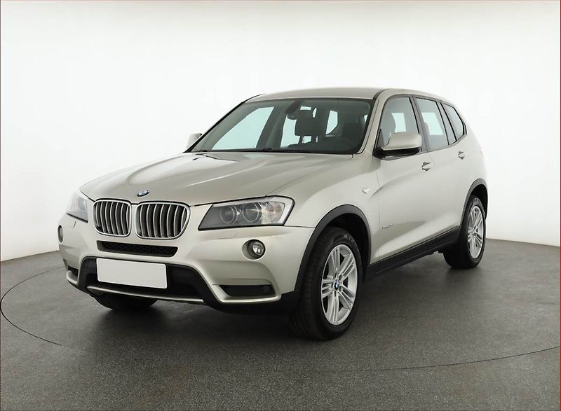 BMW X3 (2012) xDrive35d, 4X4, Automat - fotka 2 z 20